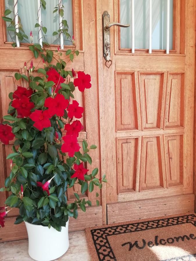 B&B La Casa Di Loretta Paderno Eksteriør bilde