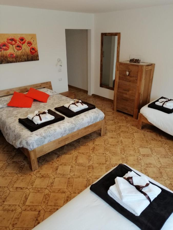 B&B La Casa Di Loretta Paderno Eksteriør bilde