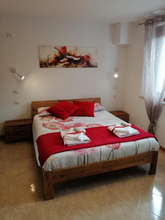 B&B La Casa Di Loretta Paderno Eksteriør bilde