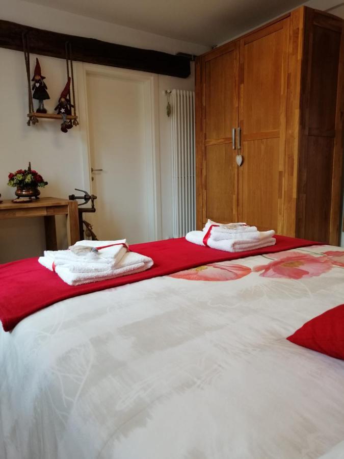B&B La Casa Di Loretta Paderno Eksteriør bilde
